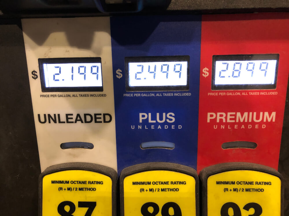 Lowest gasoline prices in years. Photo courtesy of Ray Hanania