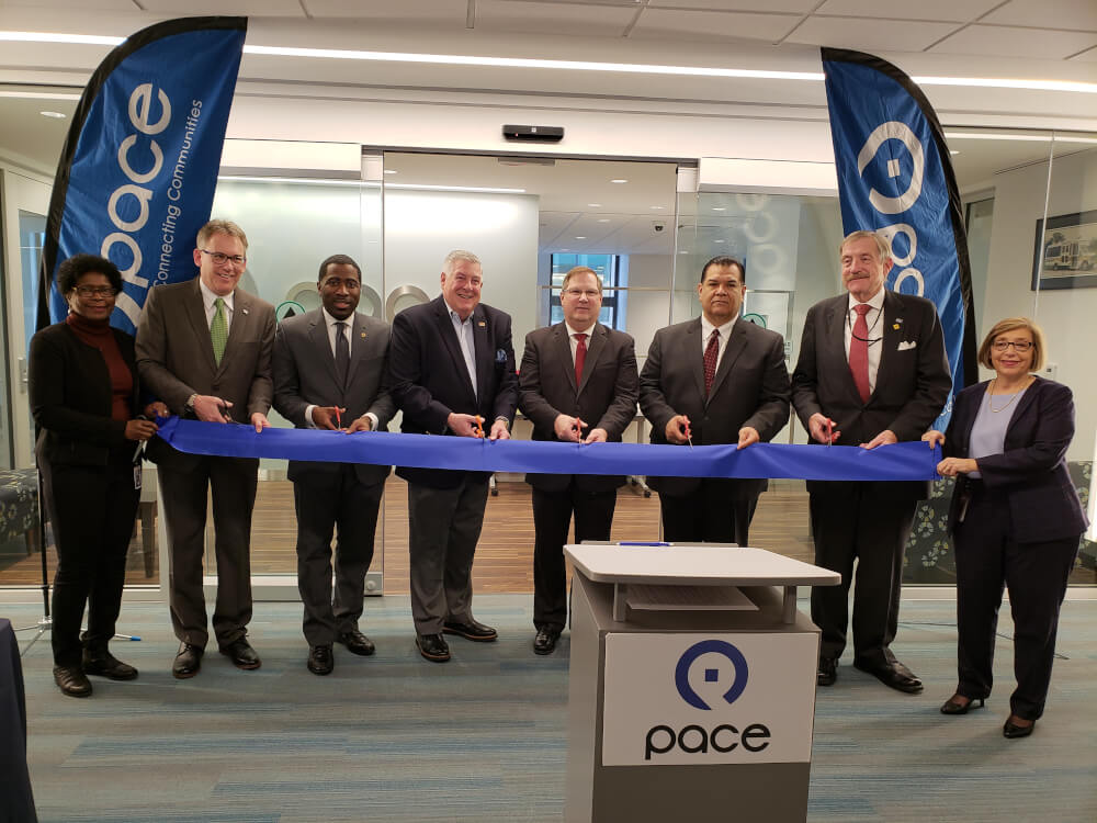 State Senator Martin Sandoval (D-Chicago), Chairman of the Illinois Senate’s Transportation Committee, joined several local officials last week to celebrate the completion of Pace’s new Chicago ADA Paratransit headquarters in conjunction with the United Nation’s International Day of Persons with Disabilities.