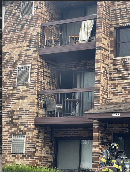 Orland Park kitchen fire in an apartment building Monday Aug. 8, 2021 at 9023 Franklin 2nd floor east unit around 6:30 pm. Photo courtesy of Steve Neuhaus for the Orland Fire Protection District