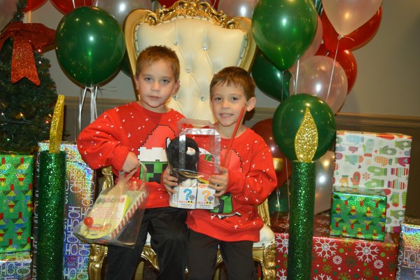 Twins Aiden and Ethan Schilling, who both won prizes during the games.