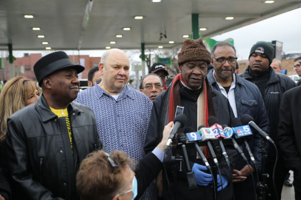 Dr. Willie Wilson holds a press conference at a gas station in the Town of Cicero detailing his efforts to relieve pressures on motorists with rising gas prices. Pictured with him is Cicero Town President Larry Dominick. Photo courtesy of Gerardo Lopez