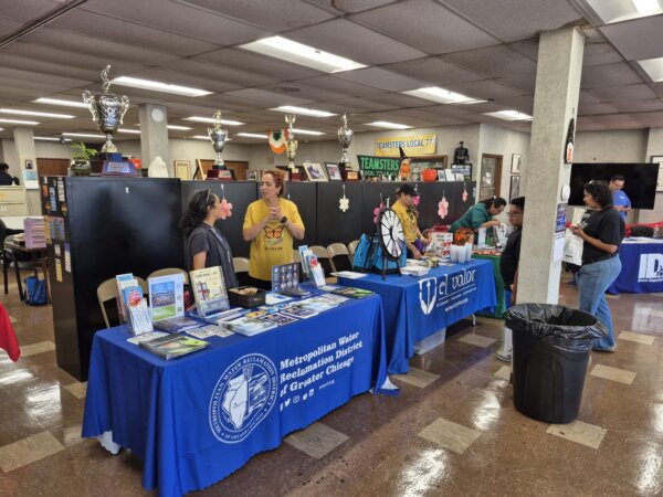 On Saturday, October 4th, Cook County Commissioner Frank J. Aguilar hosted the Fifth Annual 16th District Dia de los Muertos Resource Fair at his district office. Partnering with Commissioner Aguilar were the Village of Lyons, Lyons School District 103, Teamsters Local 777, and Rincon Family Services.