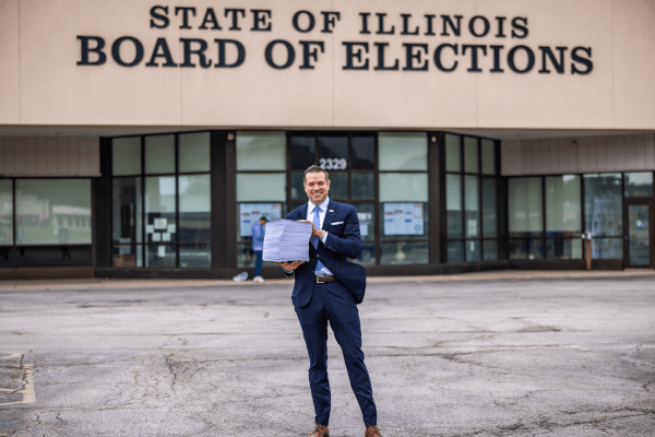 Chris Getty files petitions in Springfield Monday May 18 2026 for 4th Congressional District Race. Getty is the first to file as an independent
