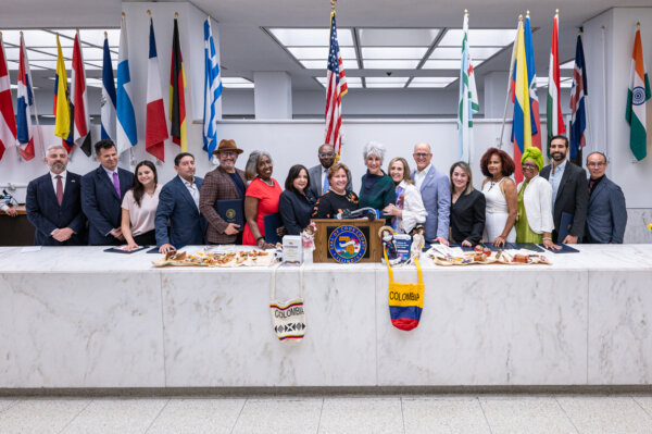 Cook County Treasurer Maria Pappas celebrates Colombian Independence Day with Colombian American community leaders