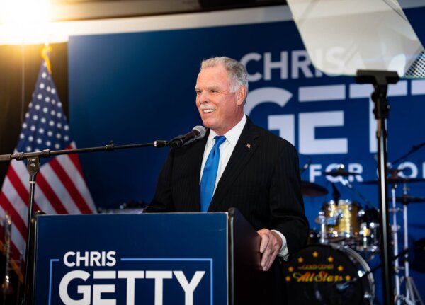 Former Chicago Police Supt. Garry McCarthy rallies supporters behind Chris Getty for Congress in the 4th District.